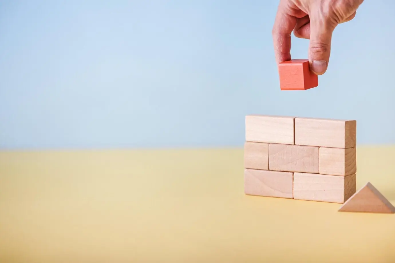 Пожалуйста, предоставьте исходный текст описания, чтобы я перефразировал его на русском.